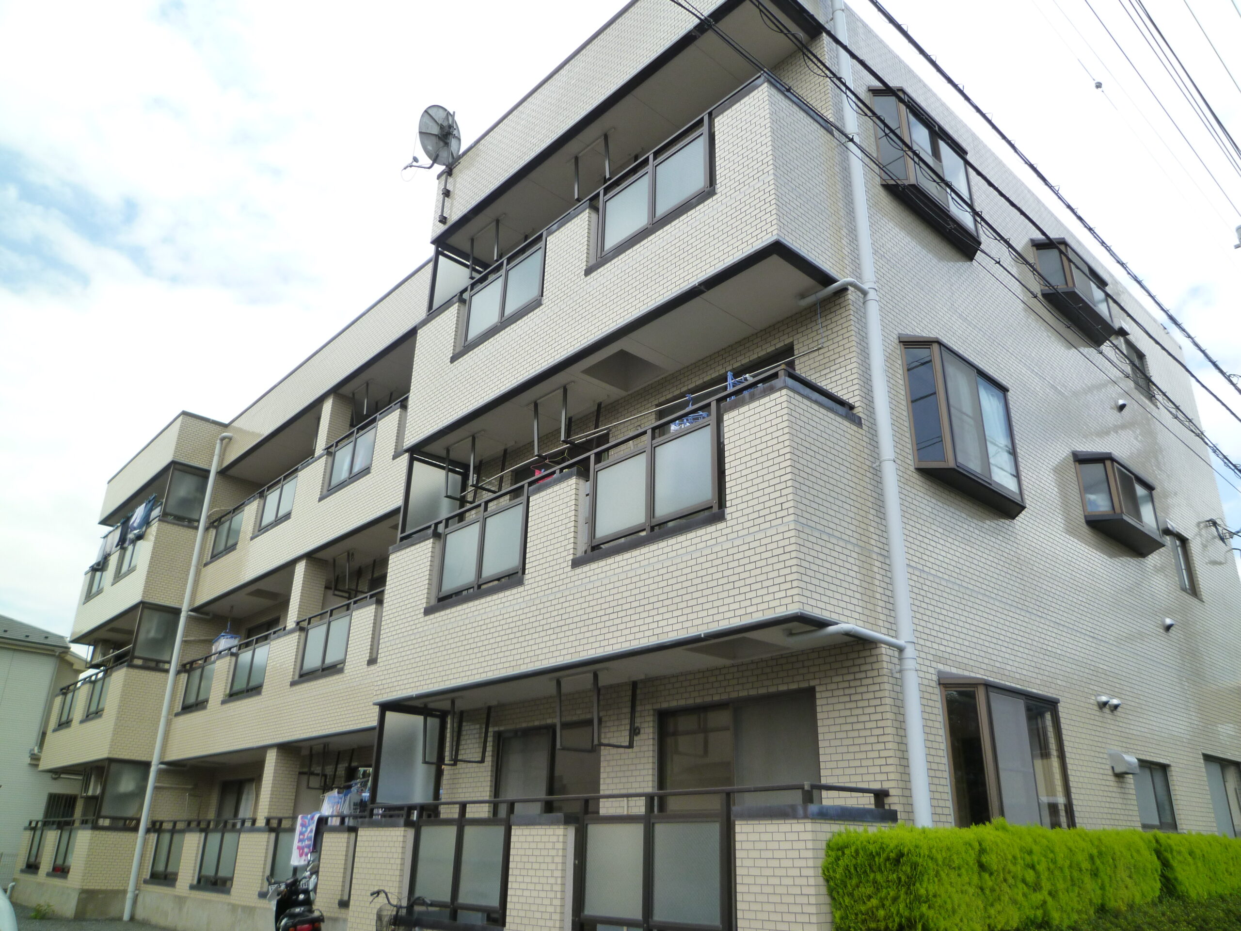 戸田市笹目  ３階建てマンション　I様