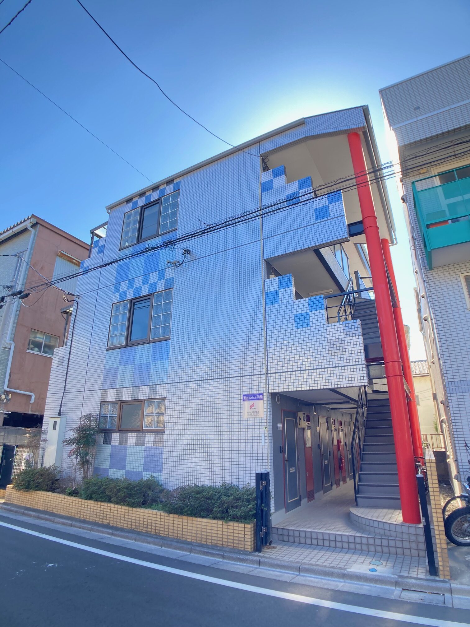 戸田市喜沢  ３階建てマンション　A・N様