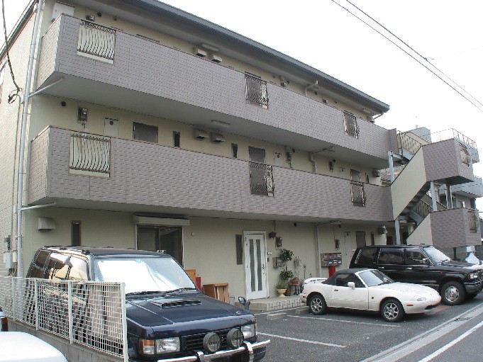 戸田市笹目　3階建てマンション　N様